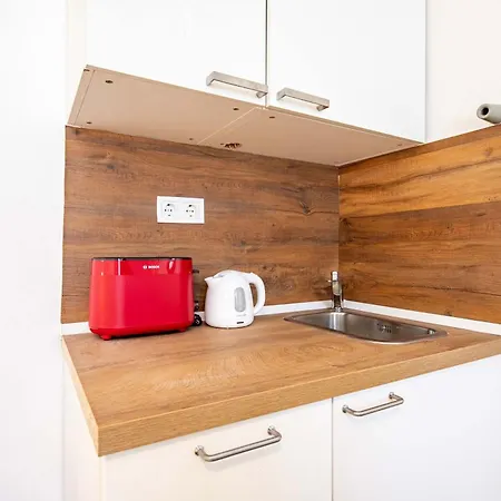 Super - Quiet Sleep - Βουδαπέστη